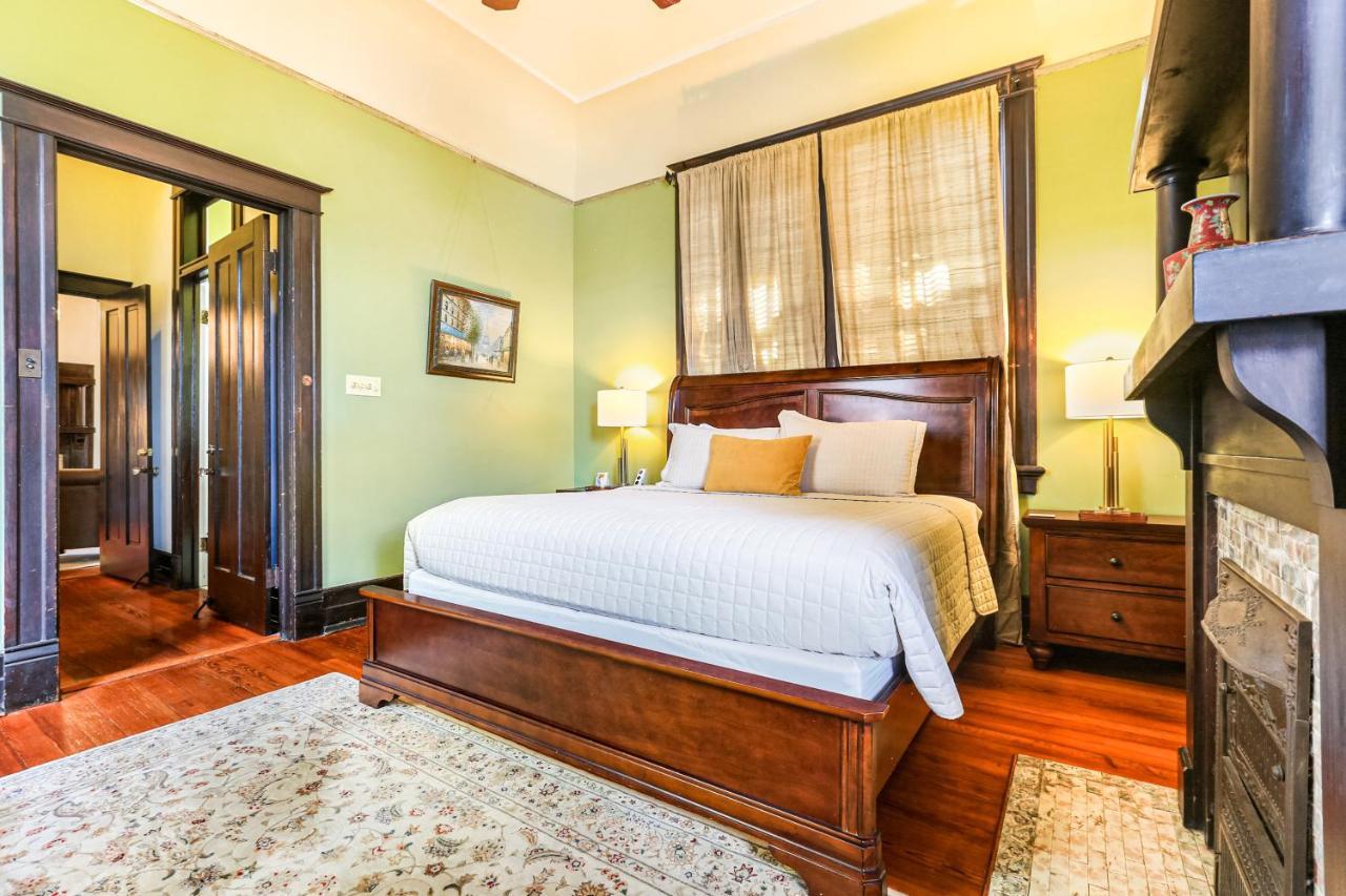 Canal Street Inn Новый Орлеан Экстерьер фото