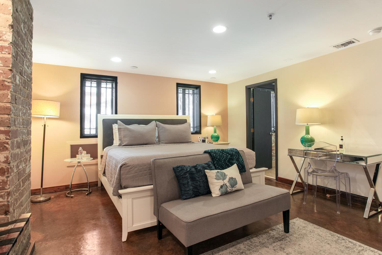 Canal Street Inn Новый Орлеан Экстерьер фото